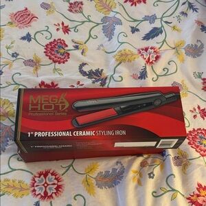Ceramic Styling Iron - Black and Red